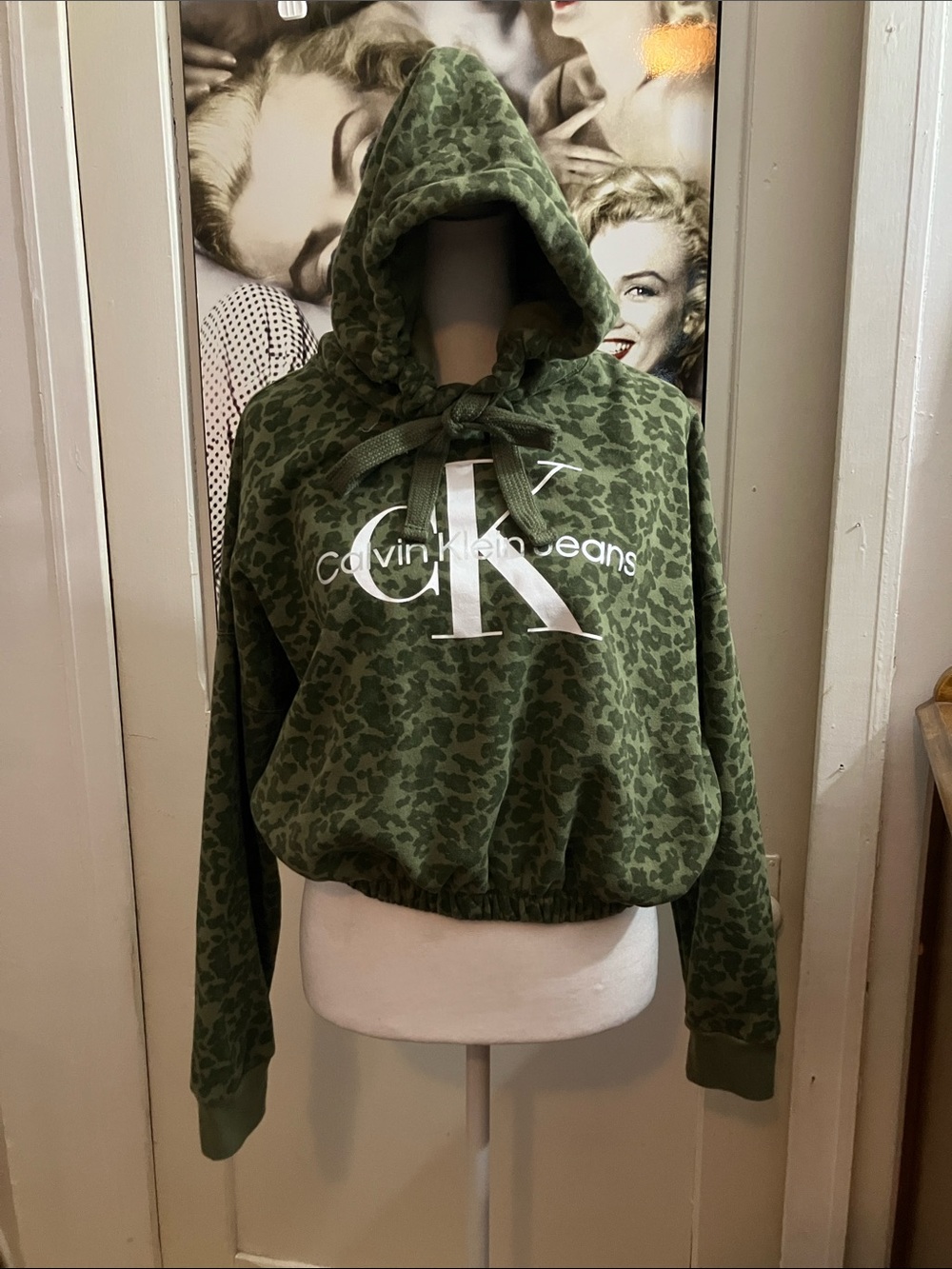 Calvin Klein Jeans Olive Green cropped Hooded Sweater